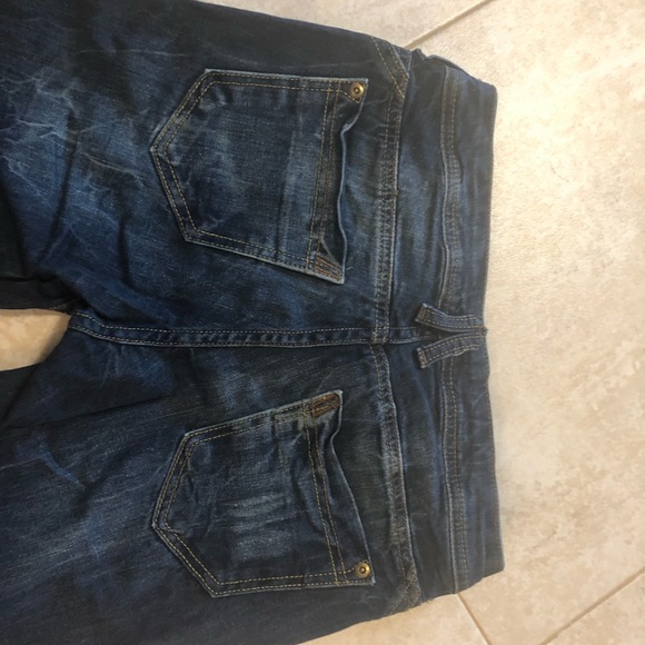 Dark washed distressed jeans - Picture 5 of 6